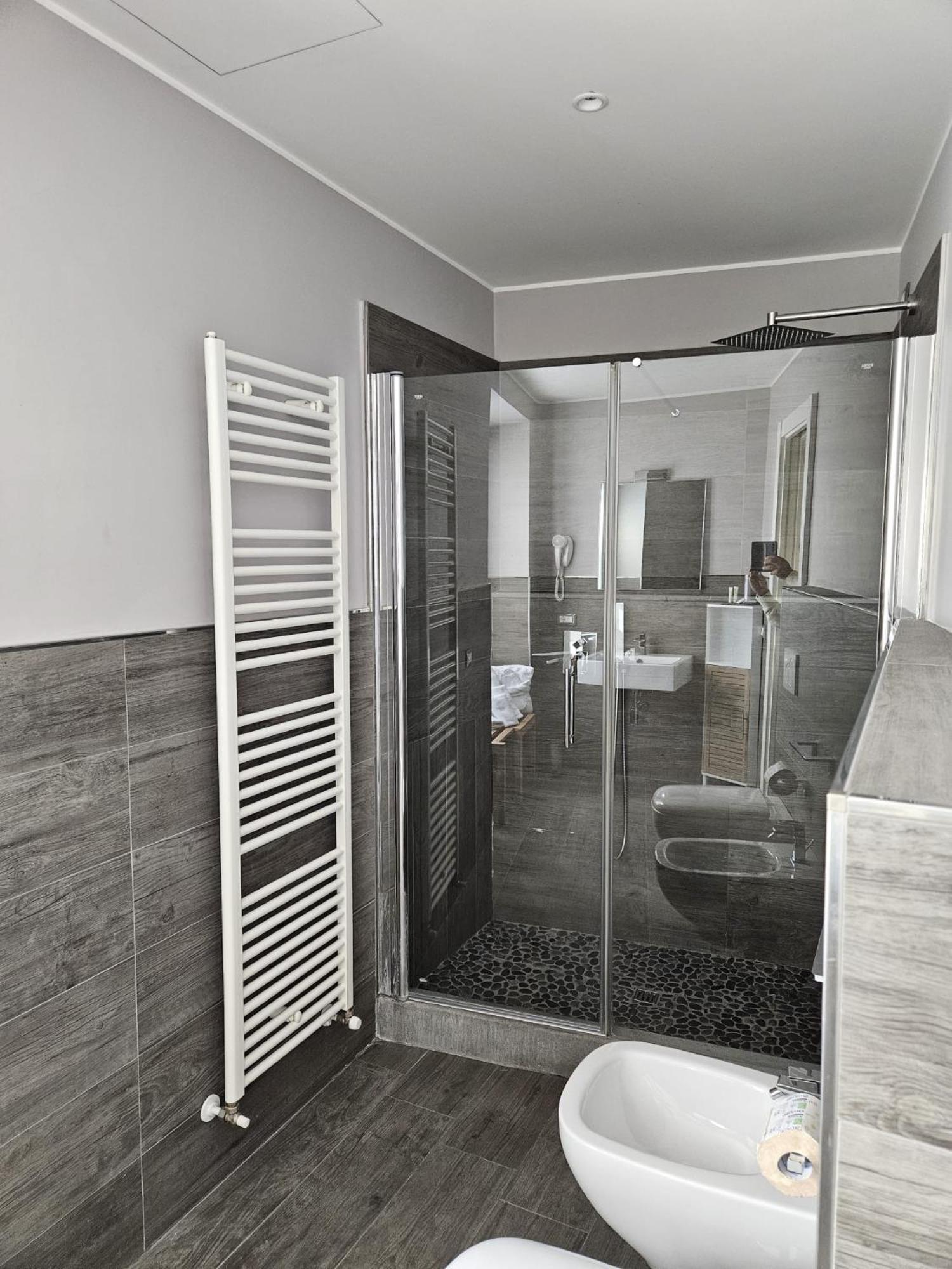 Prima Fila Premium Guest House Sanremo Exterior foto