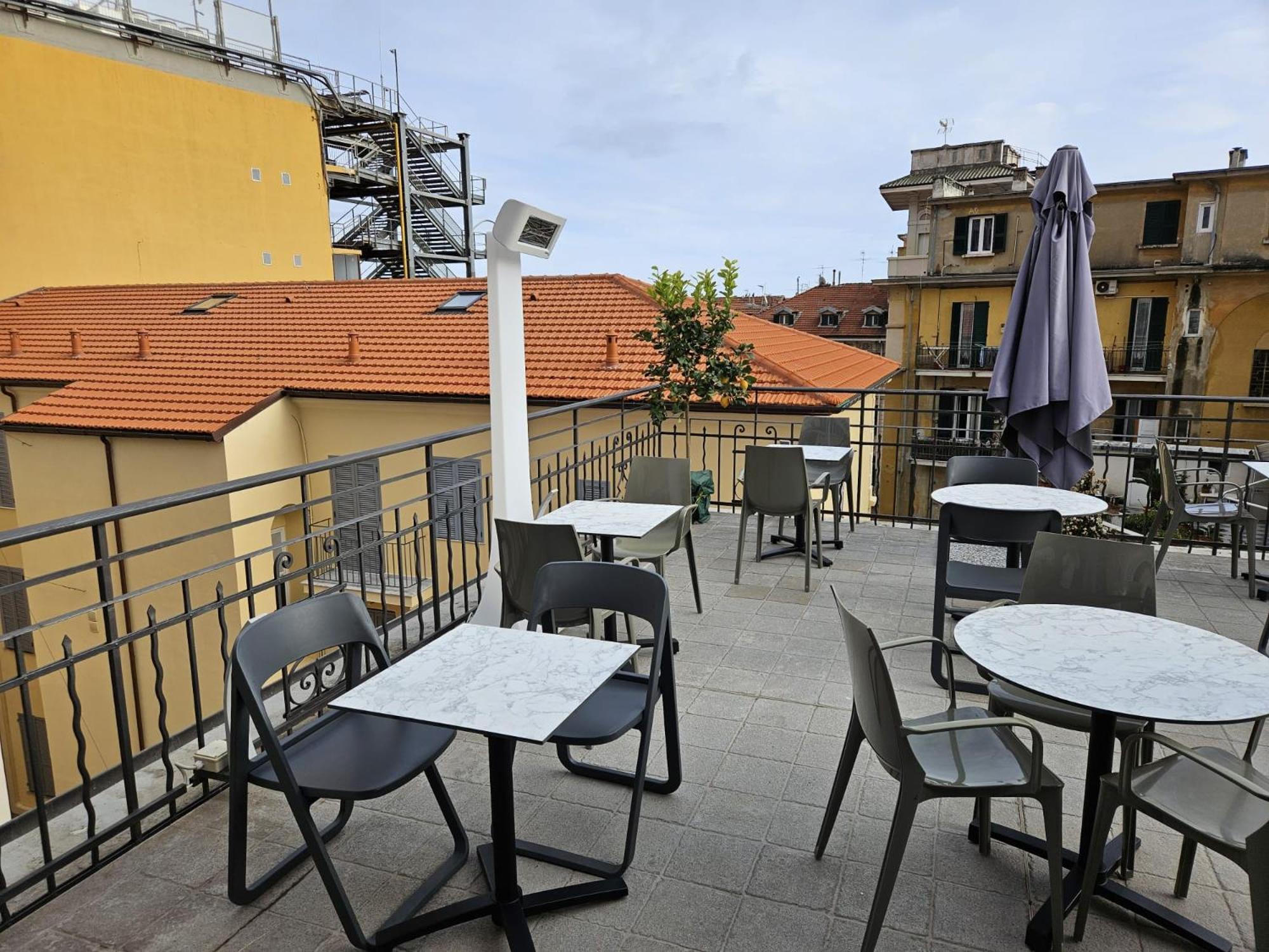 Prima Fila Premium Guest House Sanremo Exterior foto